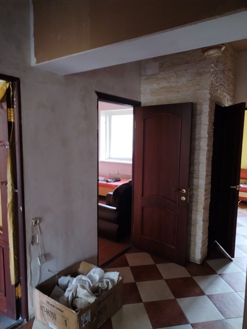 продам 3 кімнатну  квартиру на Югокі з автономним опаленням