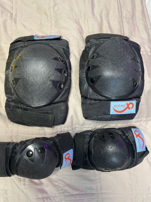 Наколінники та налокітники для дорослих