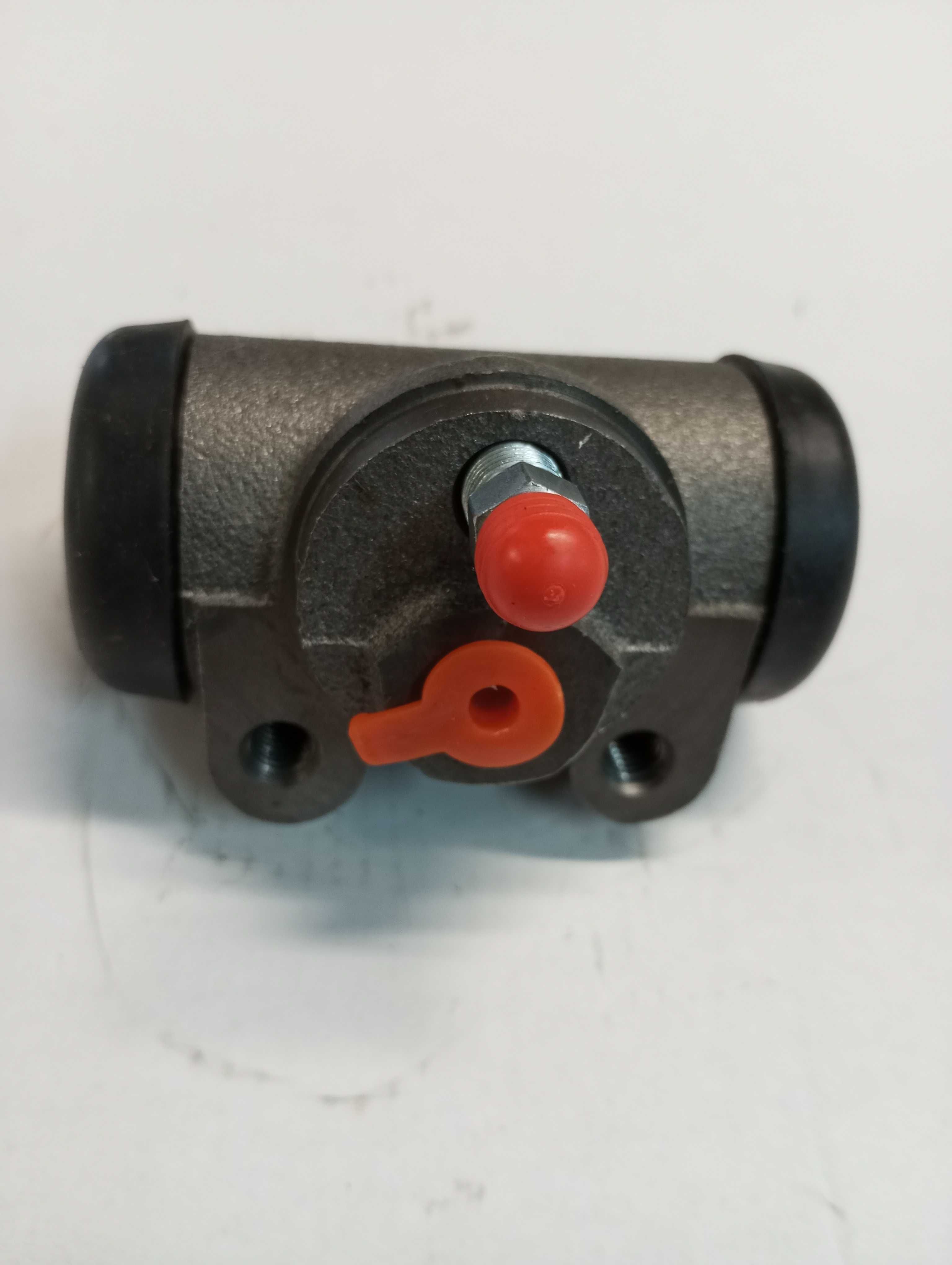 GAZELA Cylinderki Hamulcowe Tylne Cylinderek GAZ