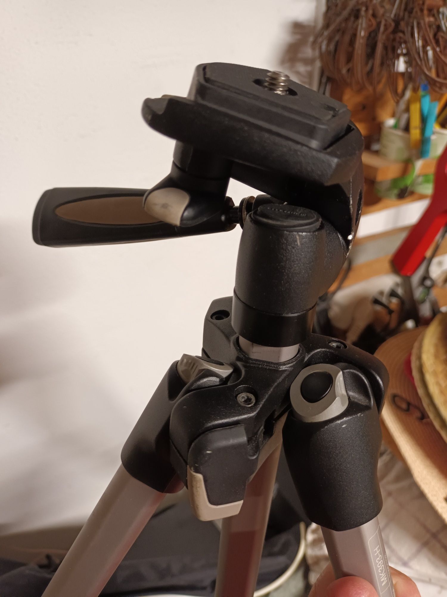 Tripé Manfrotto MK393-H