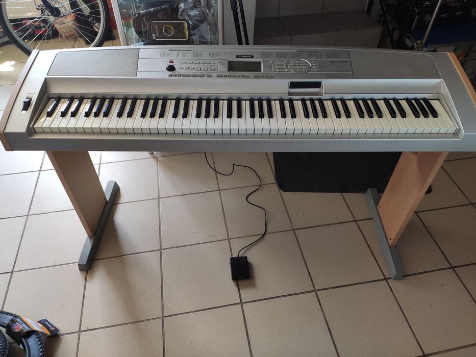 Продам YAMAHA DGX-500