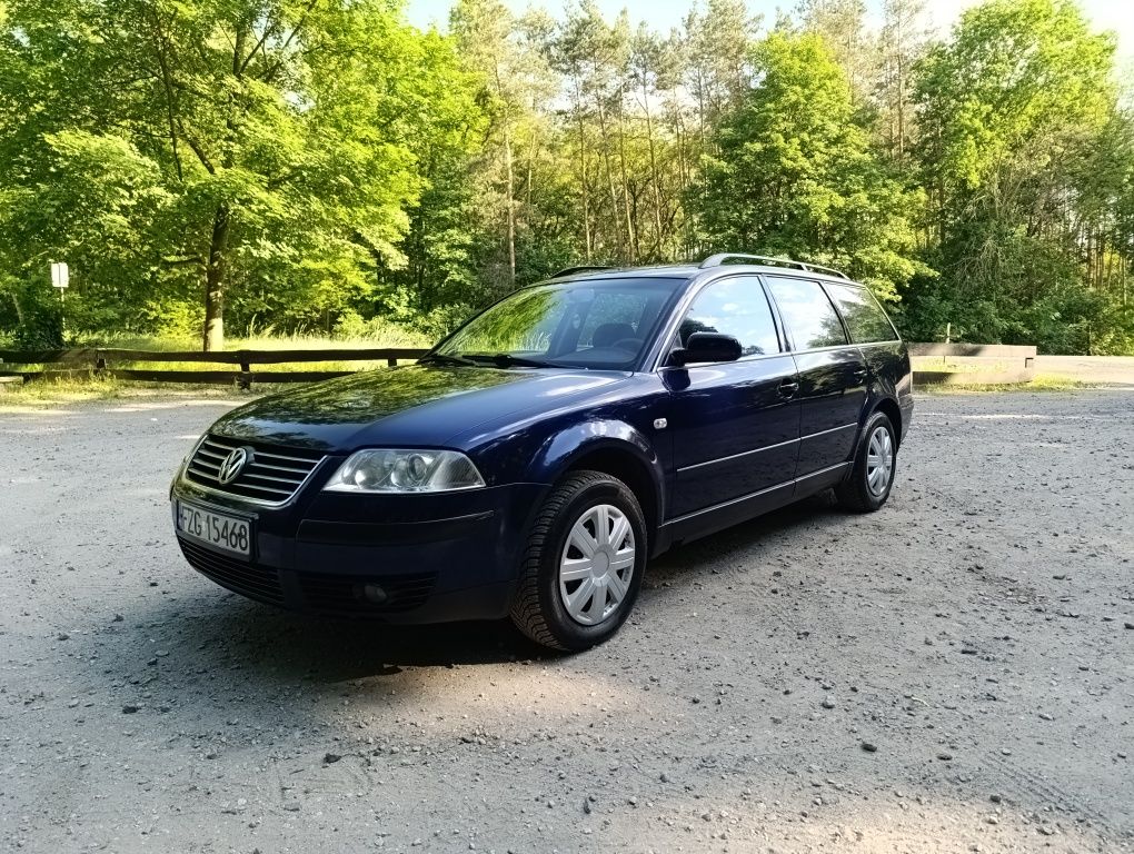 Volkswagen Passat Lift 1.8 TURBO Klima Elektryka Radio ŁADNY BEZ RDZY