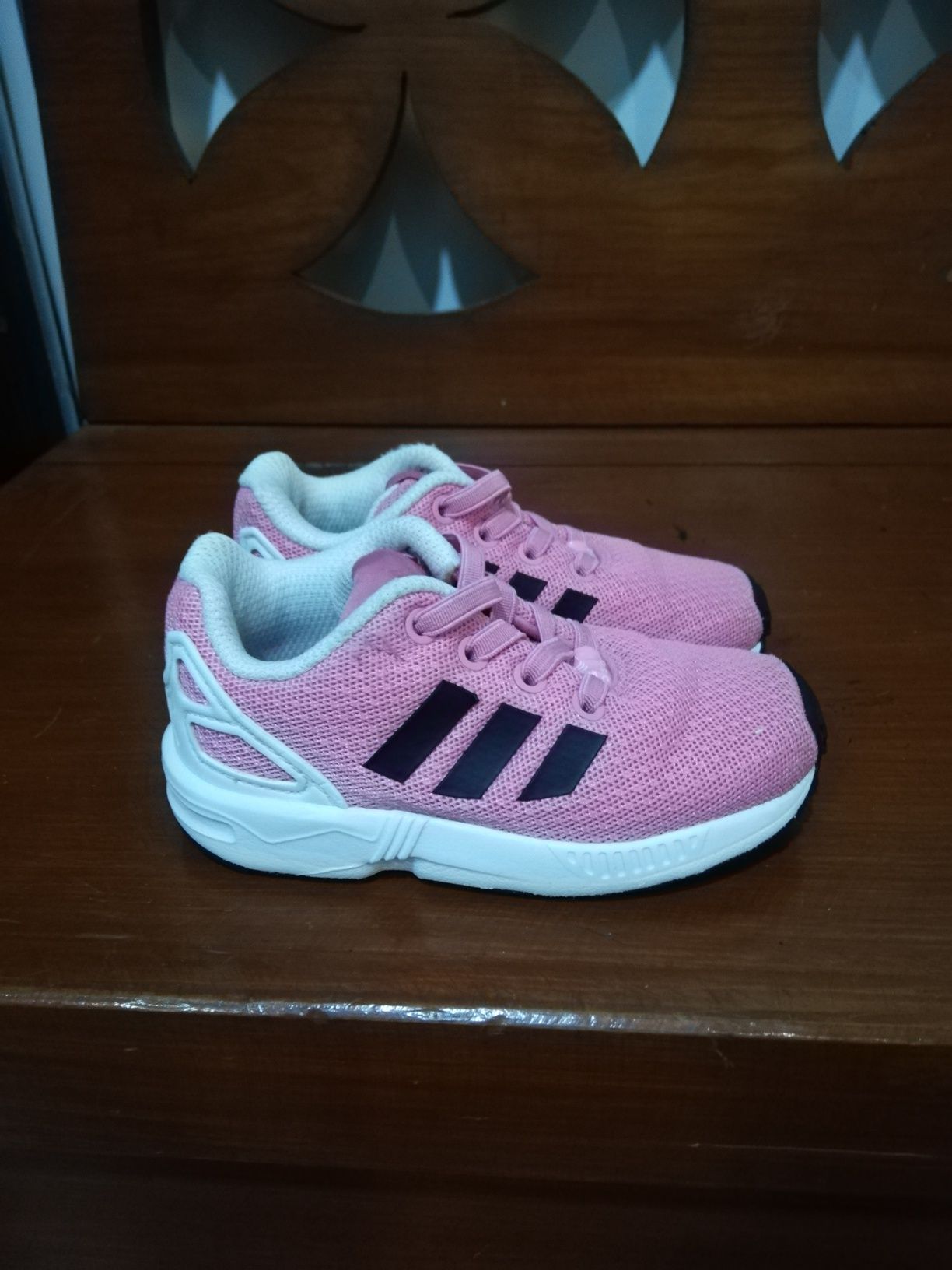 Ténis adidas criança tamanho 23