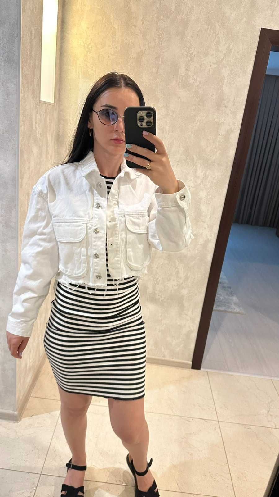 Zara XS літня куртка біла нова