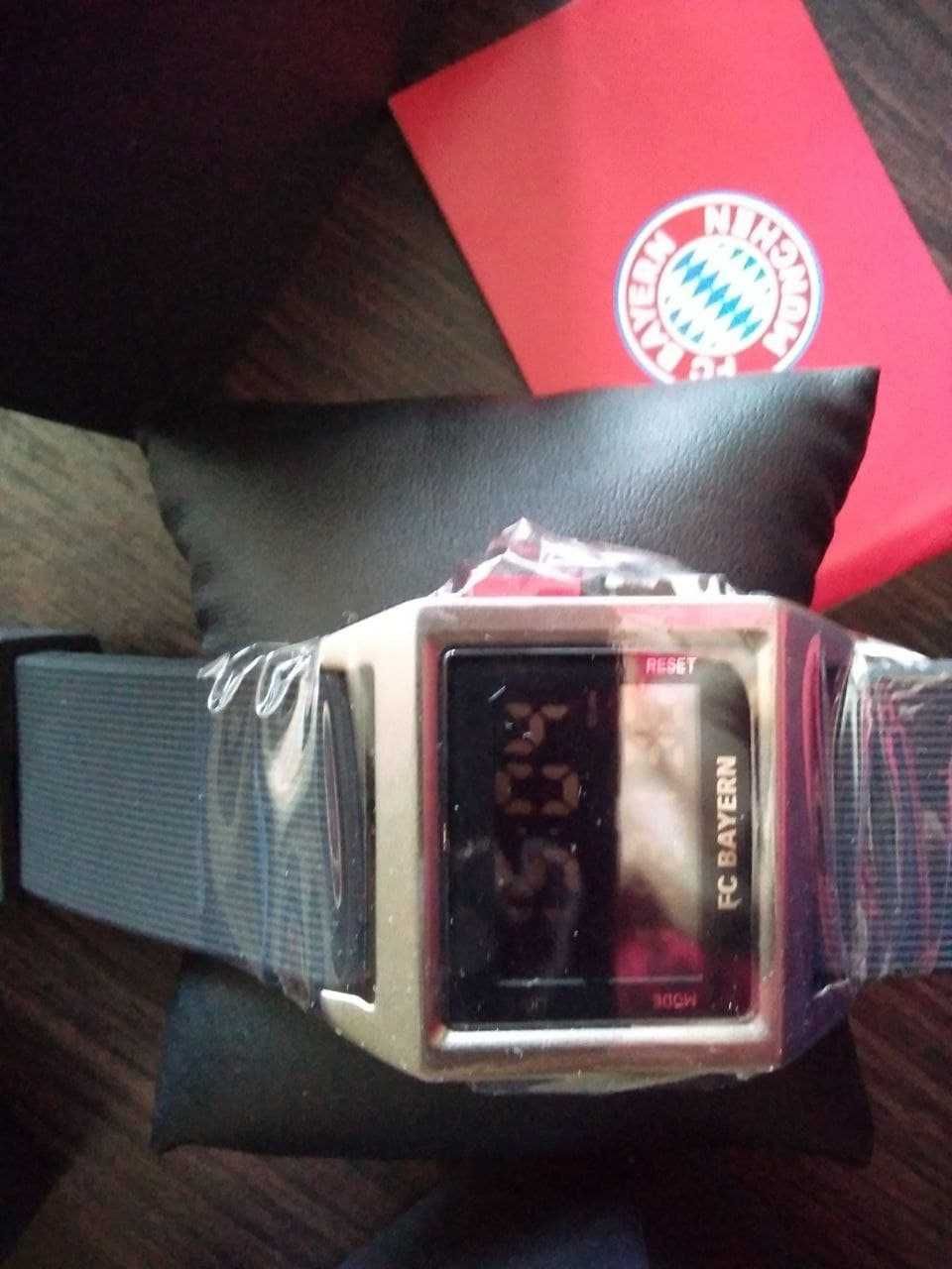 Часы мужские Digital Watch FC Bayern Logo