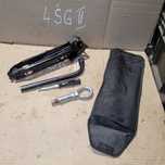 Lewarek klucz do kół ucho haka opel Corsa D 2008r