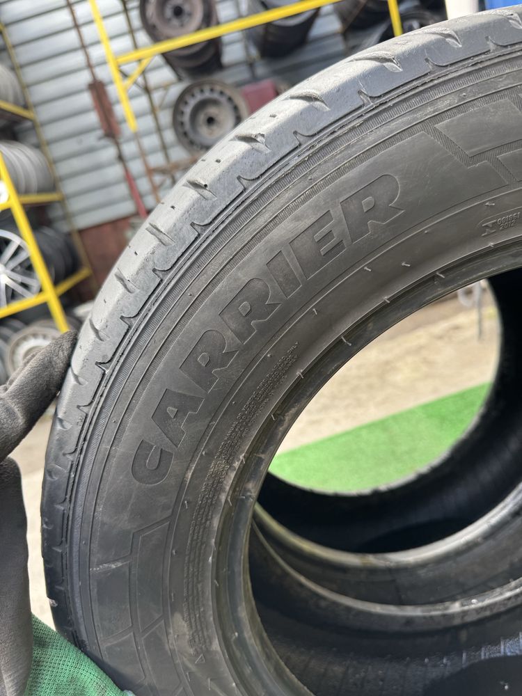 Шини Pirelli Carrier 215/65r16c Літо Склад б/у