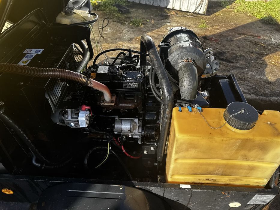 Kompresor spalinowy Ingersoll rand DOOSAN 7/31 piaskowanie przeciski