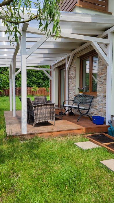 Wiata Zadaszenie krokiew poliweglan deska tarasowa  montaż