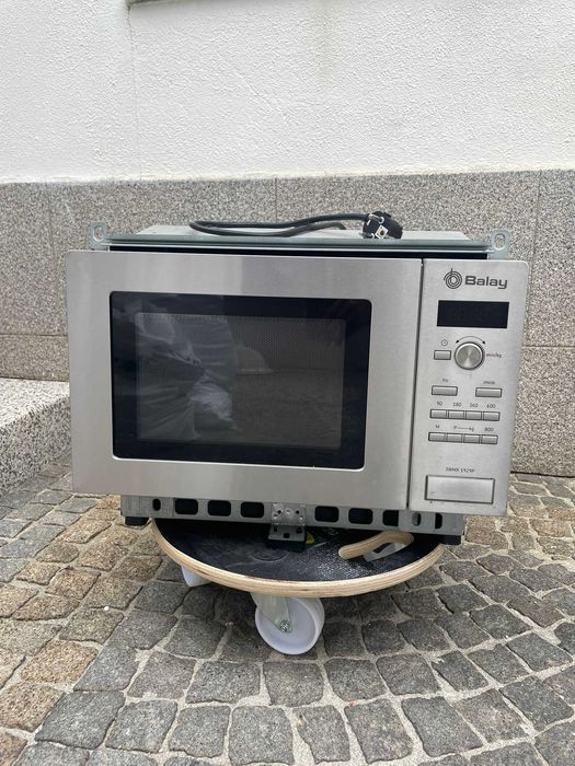Micro-ondas Balay – usado, em bom estado!