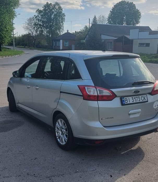 Ford Grand C-Max 2011