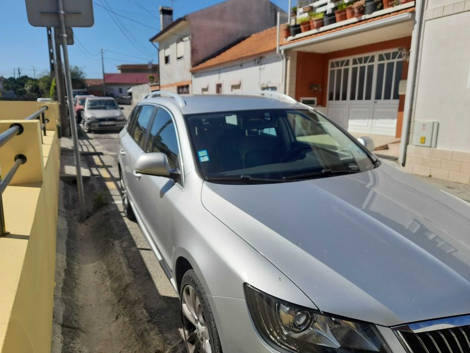 Skoda  Superb Automatico