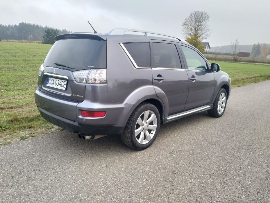 Mitsubishi Outlander II 4x4 2010 Igła