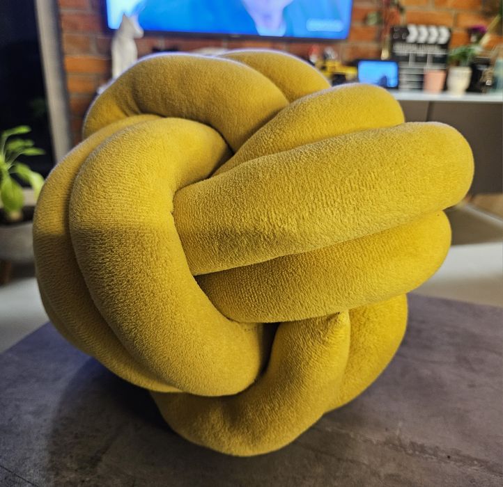 Poduszka supeł musztardowa SOLMI NEW 27 cm HOMLA Home & You Jysk