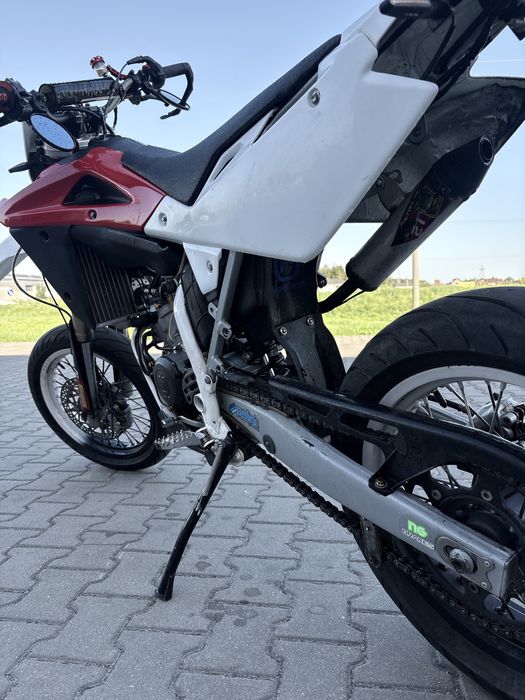 Husqvarna sm125s (ktm honda yamaha beta)