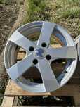 Диски 4x108 R15 Dezent Citroen Peugeot 6J ET25