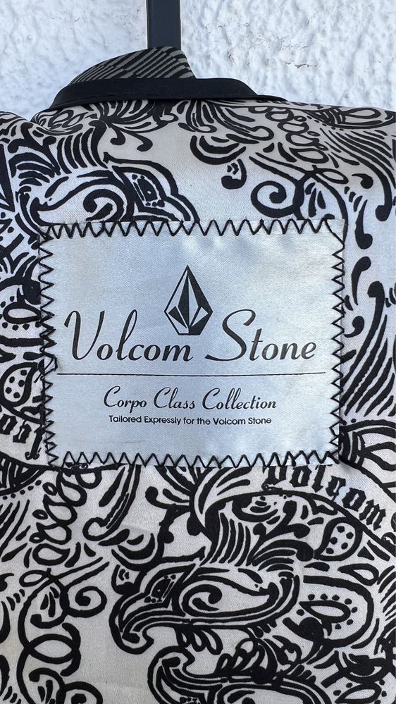 Fato completo masculino (terno volcom)