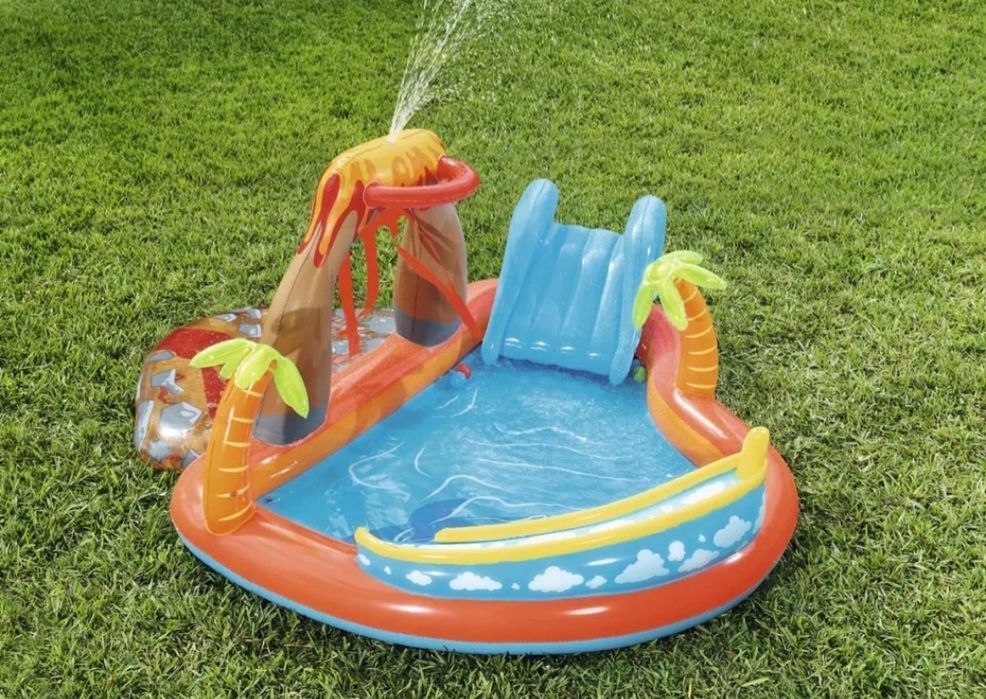 Besyway lava lagoon/basen wodny plac zabaw