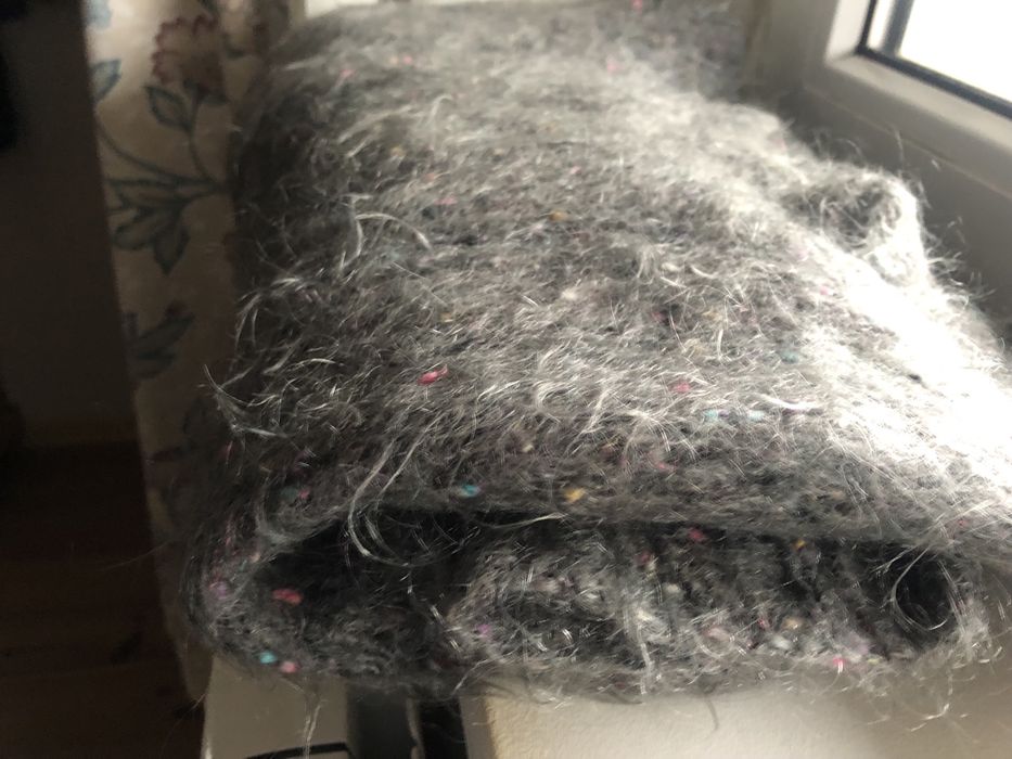 Cudowny sweter 100% rasowy kozi moher.