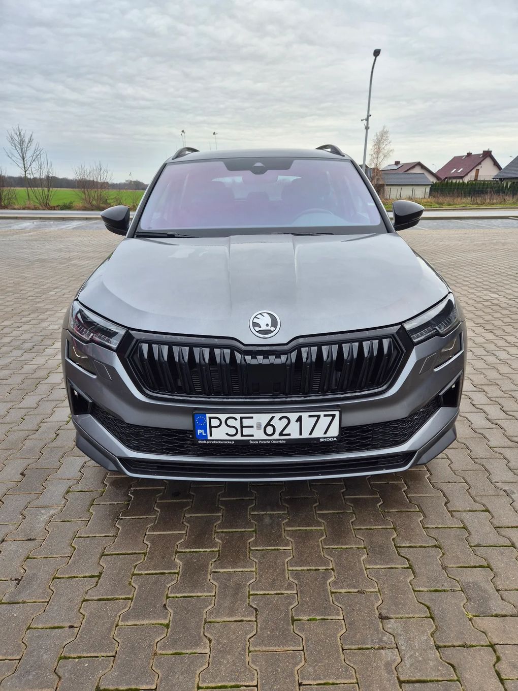 Skoda Karoq Jedyny w Polsce SPORTline z DACHEM PANORAMA i PODGRZEWANĄ szybą przód!