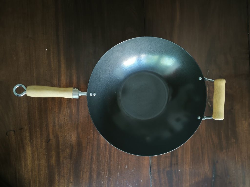 Wok com tampa de vidro 35cm diâmetro