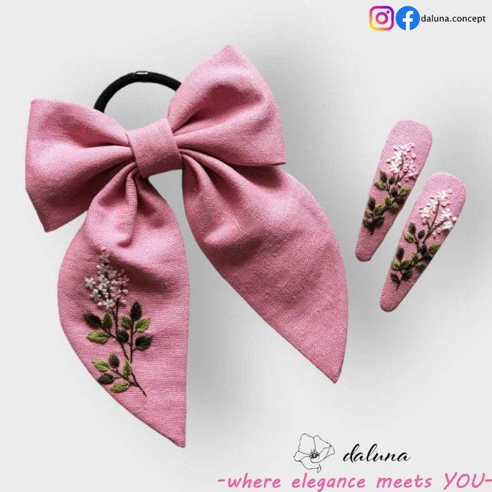 Laço e Ganchos Artesanais Bordados daluna