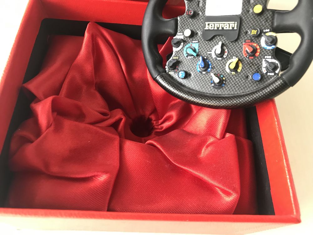 Replica volante Ferrari F 2002 Michael Schumacher