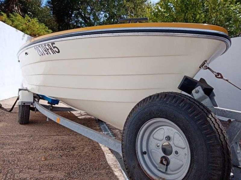 TERHI 410R de 1973 com motor MERCURY 30 em ótimo estado de conservação