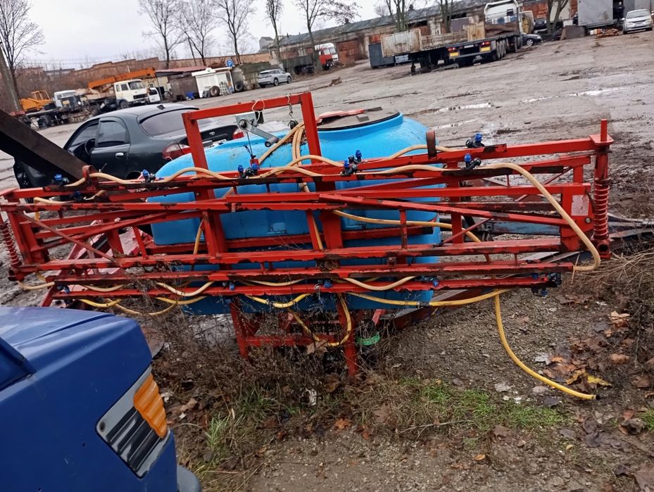 Продажа опрыскивателя 800 л.