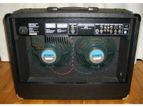 Amplificador Estéreo Behringer V-Tone GMX210