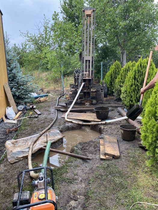 Бурение скважен до 100 і більше метрів