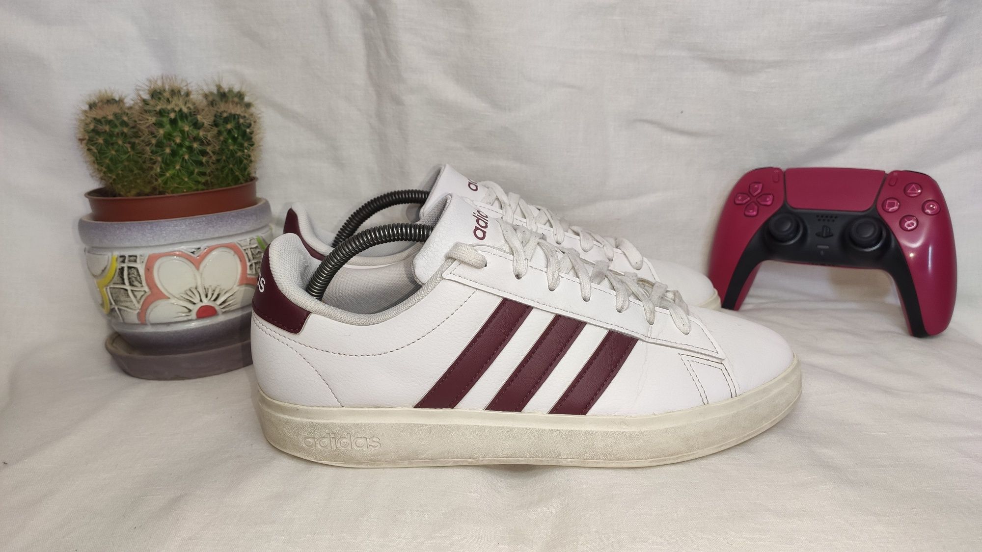 Продам кеди Adidas.Розмір 42