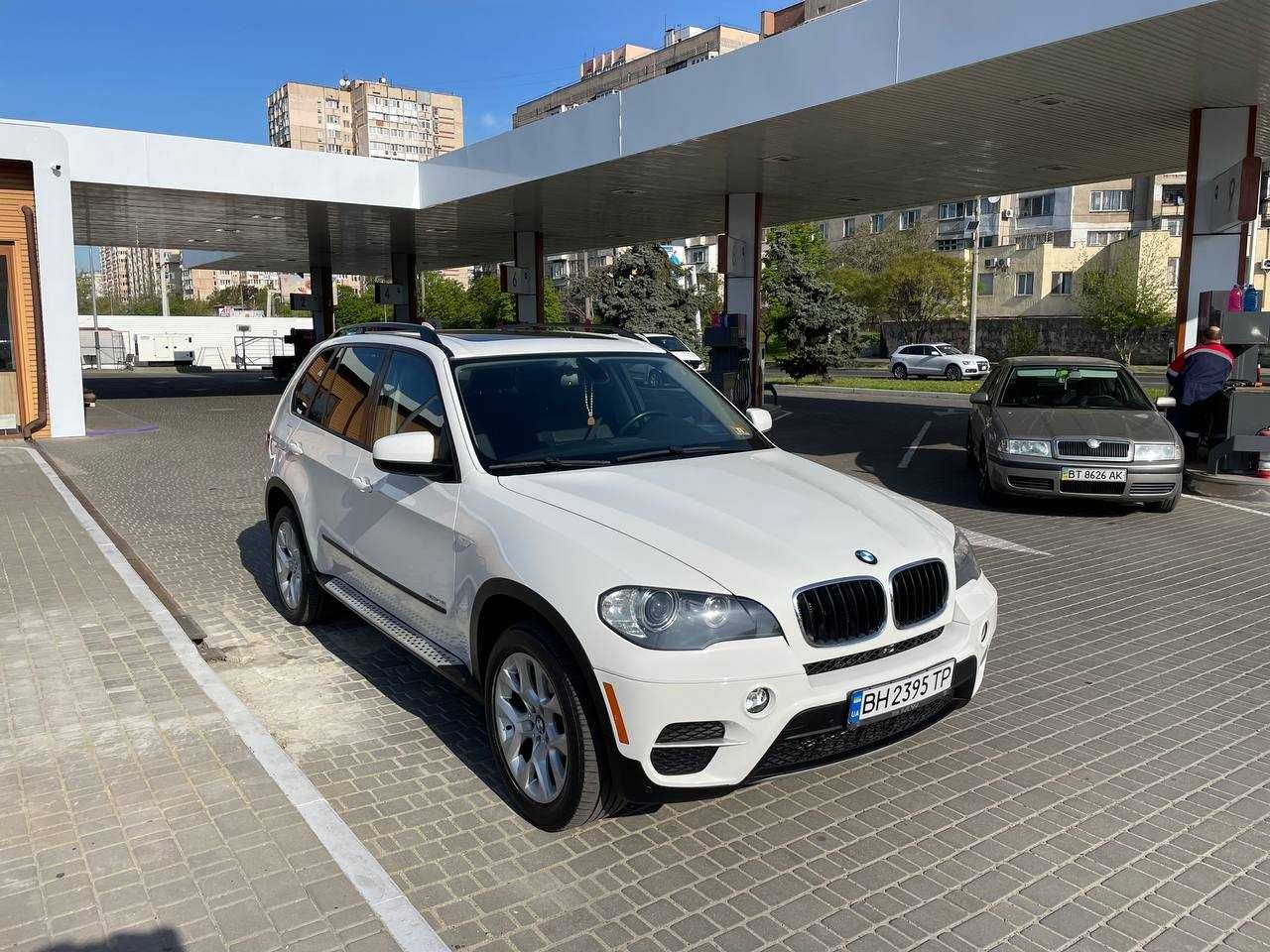 BMW X 5 e70 X-drive 35i ( без подкрасов)