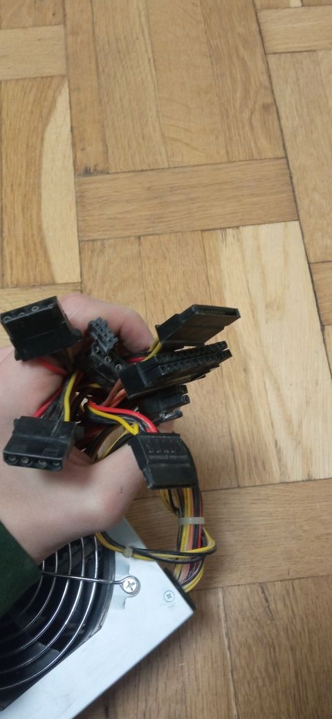 Блок живлення до комп'ютера на 400w