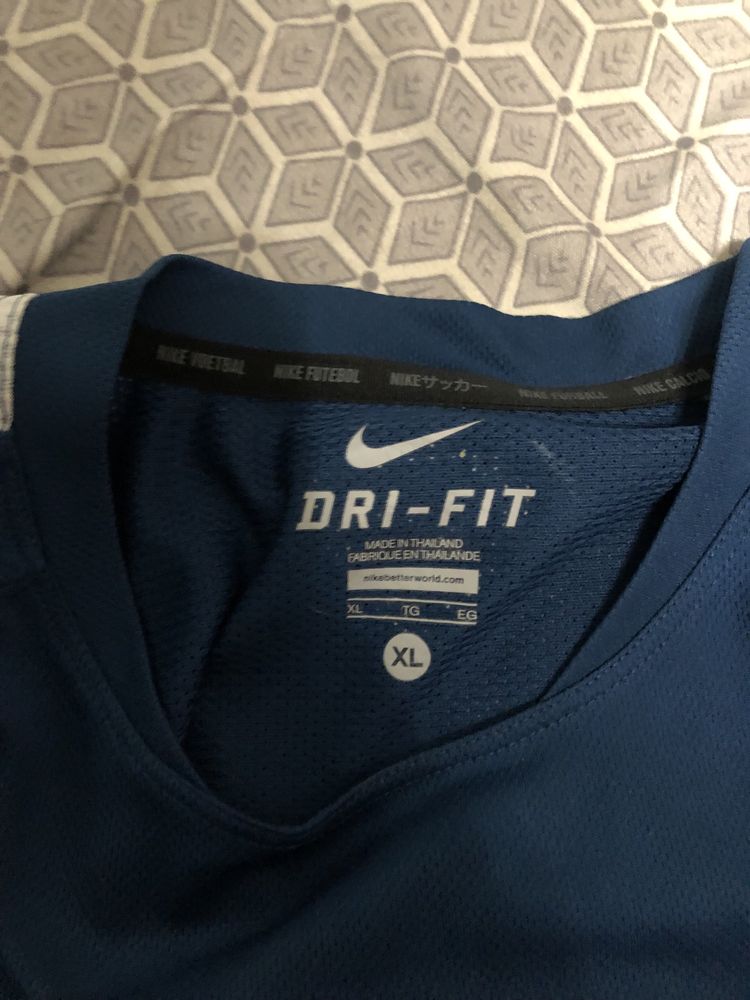 Nike DRI-FIT стан нової