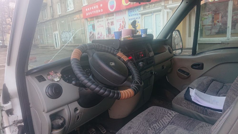 Продам Рено мастер 2.5