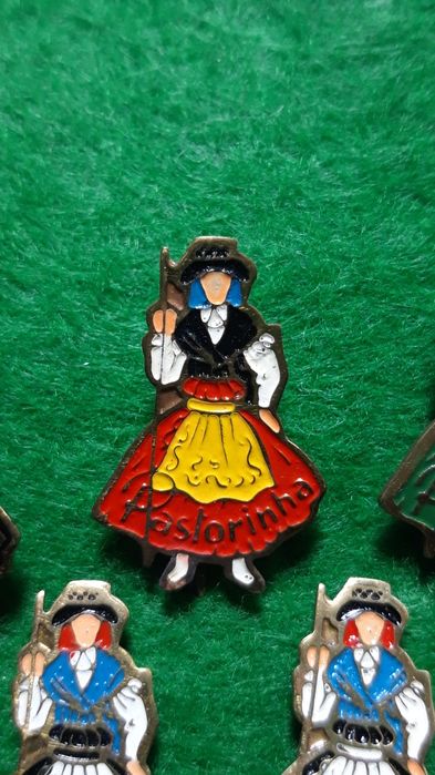 Alfinete pin pregadeira pastorinha