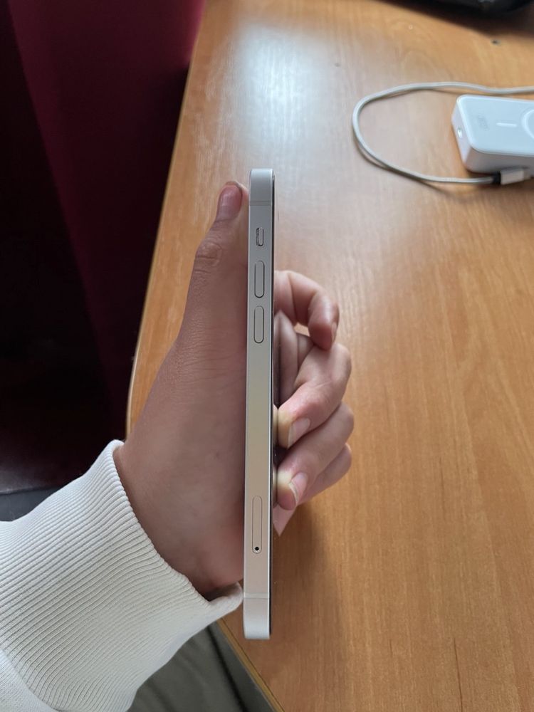 iPhone 12 на 64гб