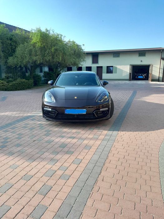Porshe Panamera 4 E-Hybrid