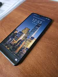 Телефон HUAWEI P30 lite