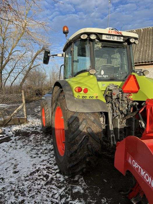 Трактор Claas Arion 640