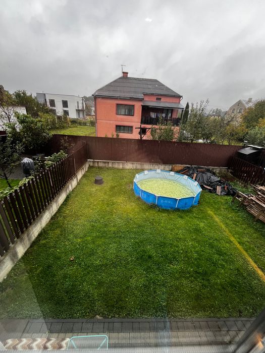 Продаж 1\2 котеджу з ремонтом у Бірках