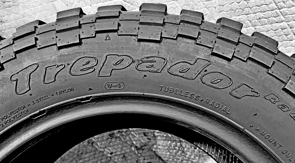 Шини Б/в 205.70.15с пара