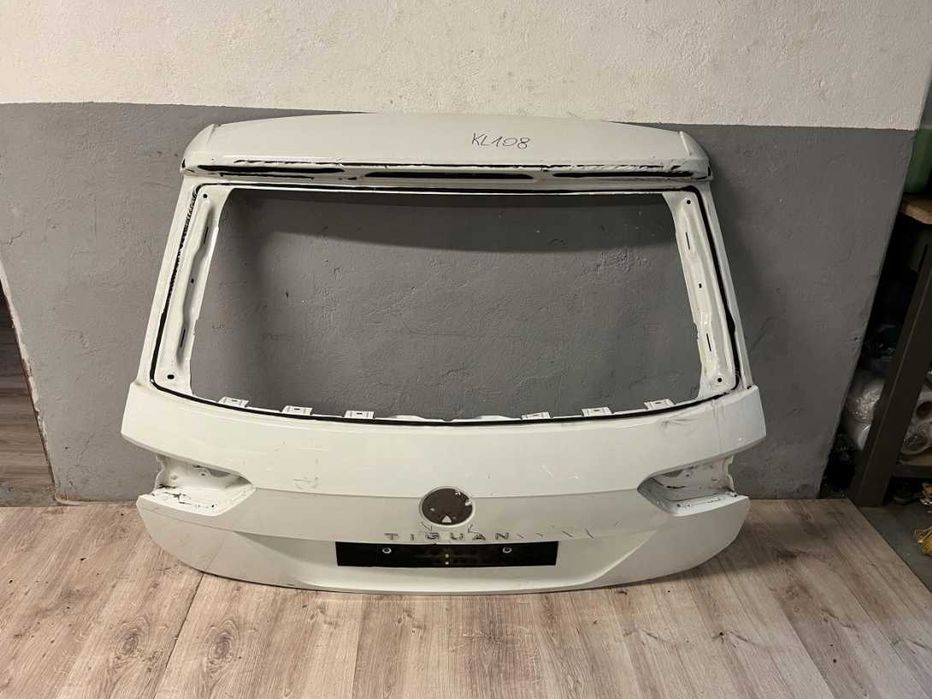 Крышка багажника VW Tiguan II 2 в цвет рест дорест