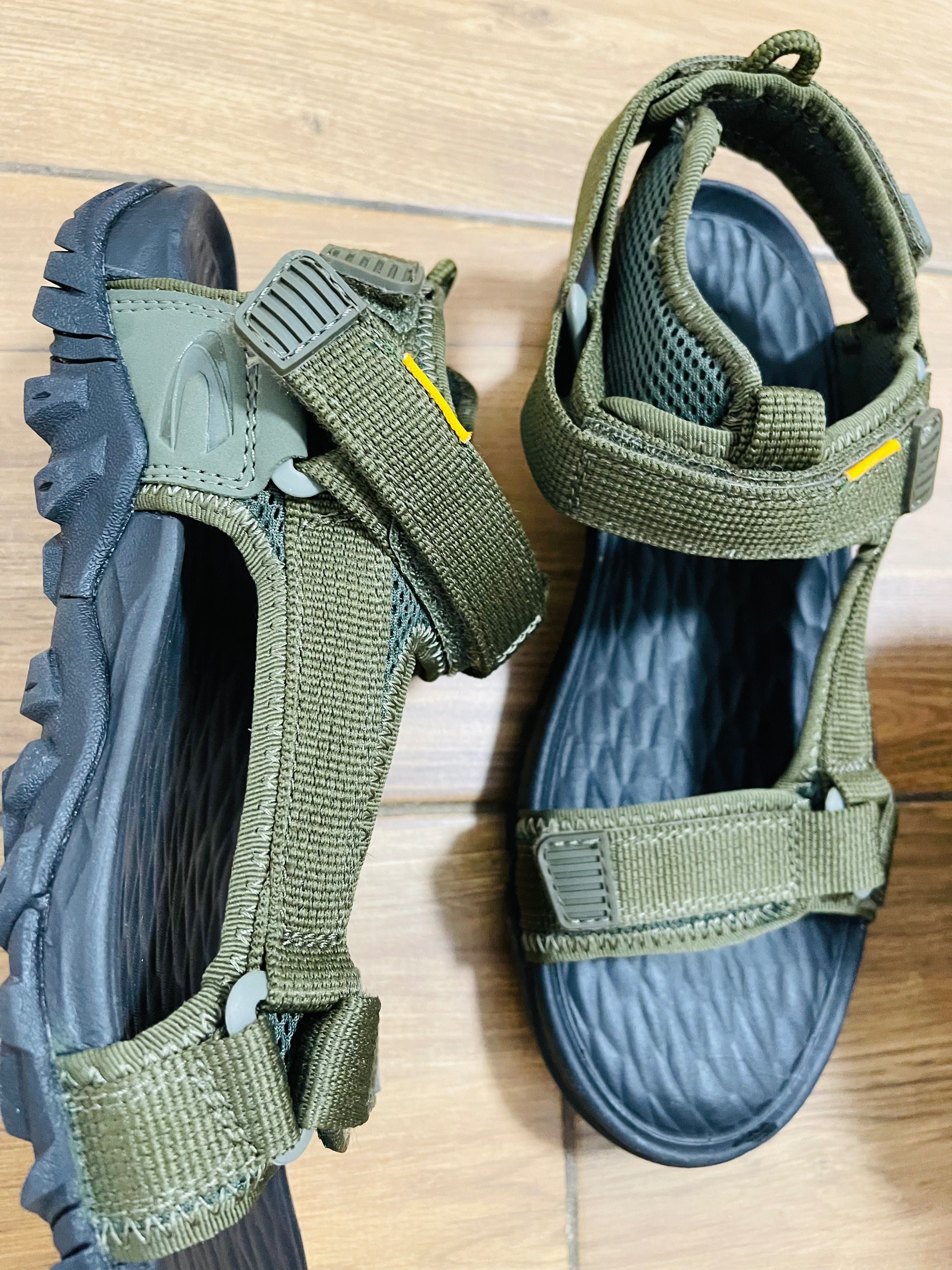 Camel Active Сандалі