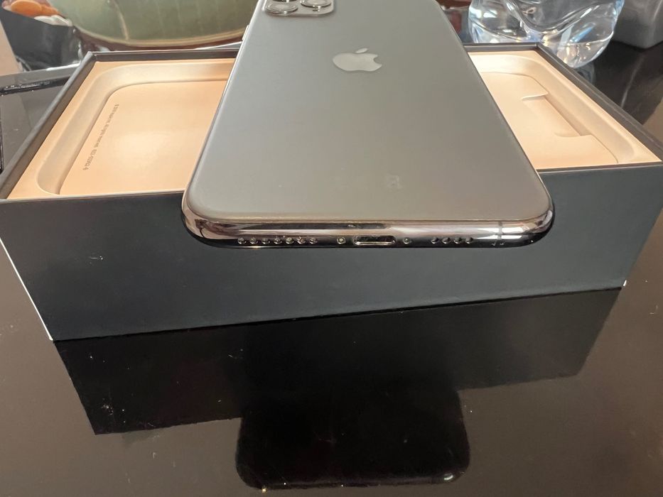 iPhone 11 Pro Max 64 gb