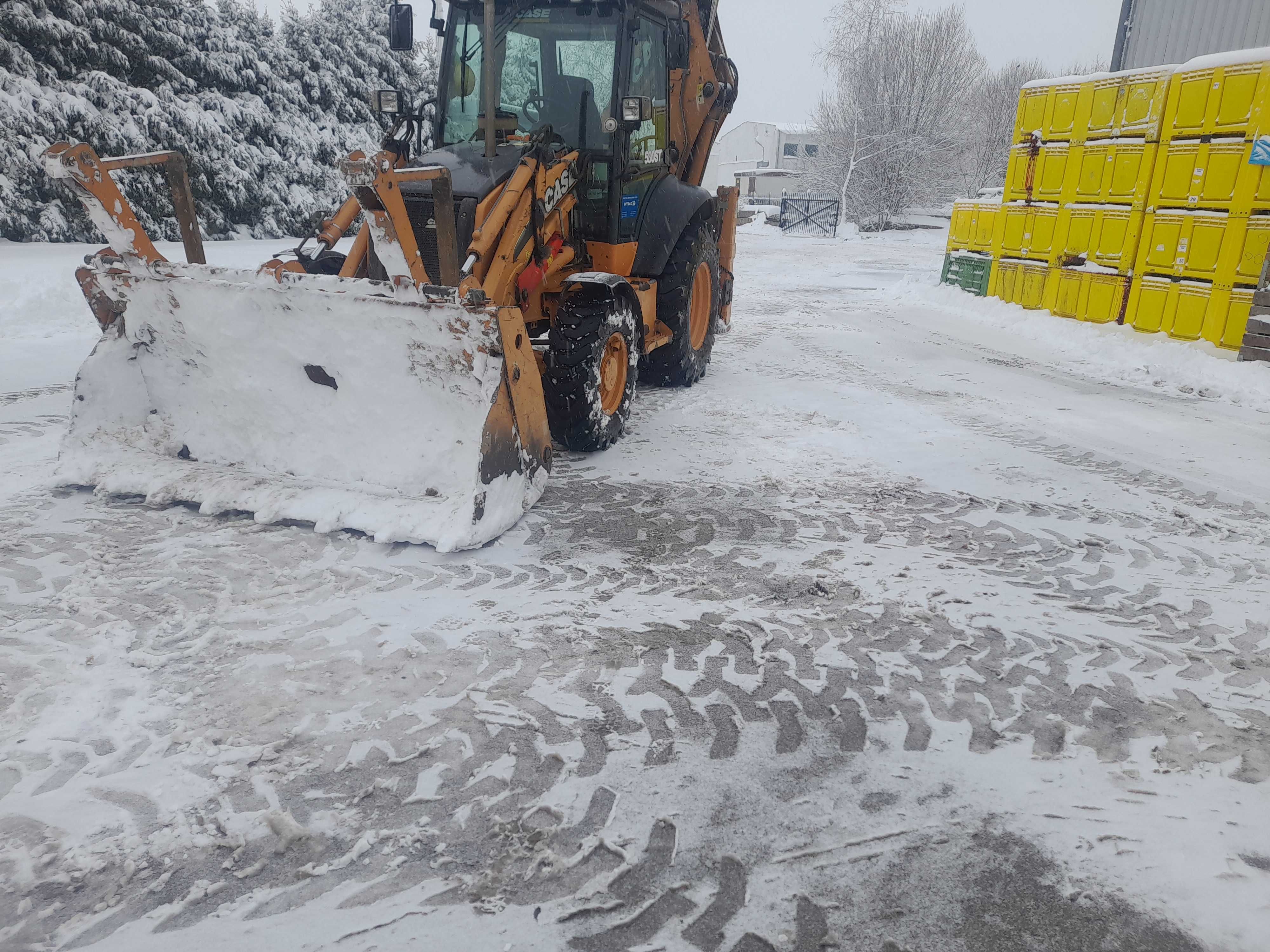 Usługi  koparko-ładowarką, koparką,prace ziemne