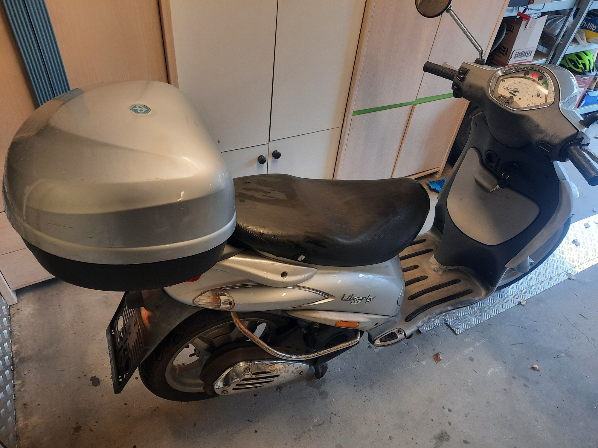 Skuter piaggio 125 ccm