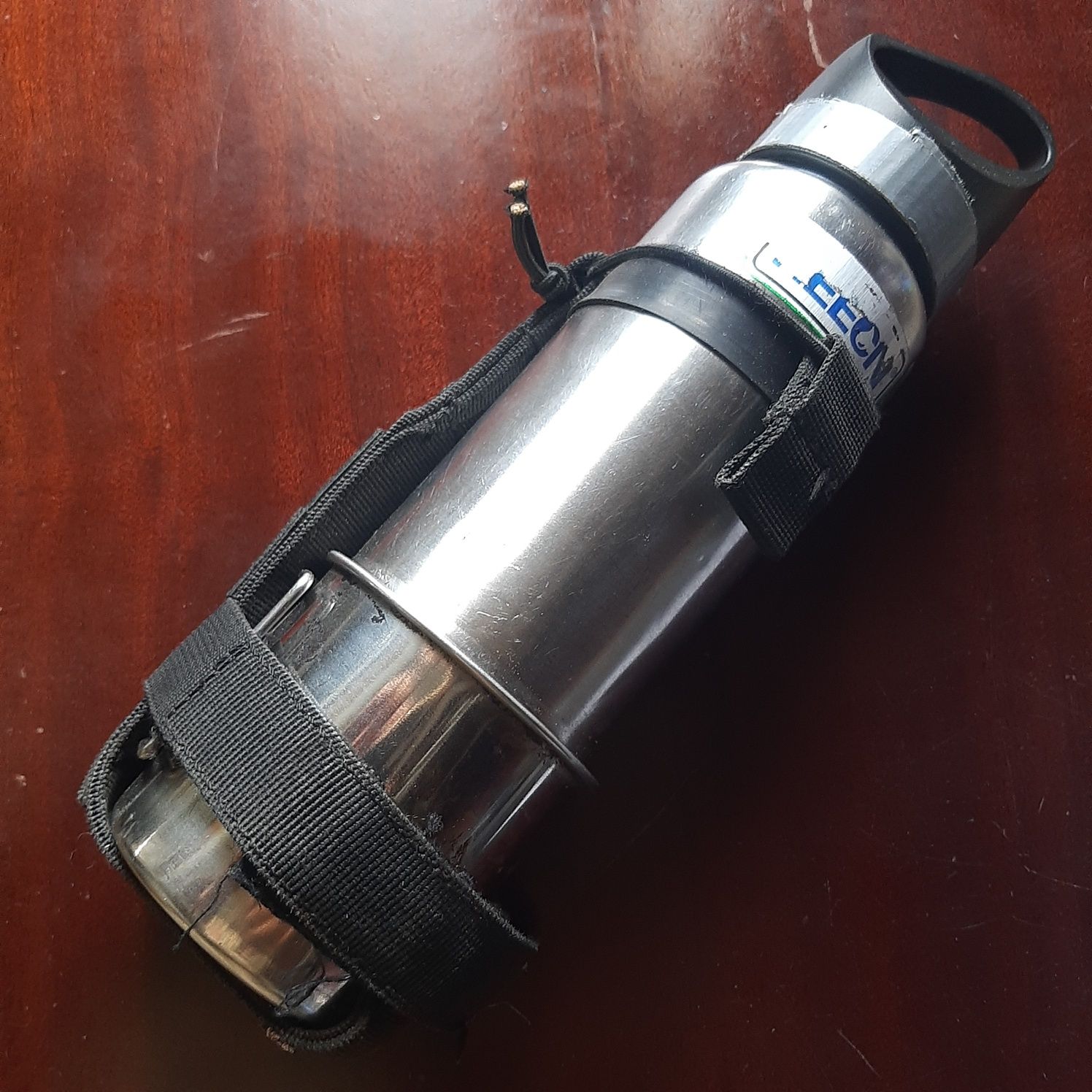 Garrafa inox 0.75ml com copo