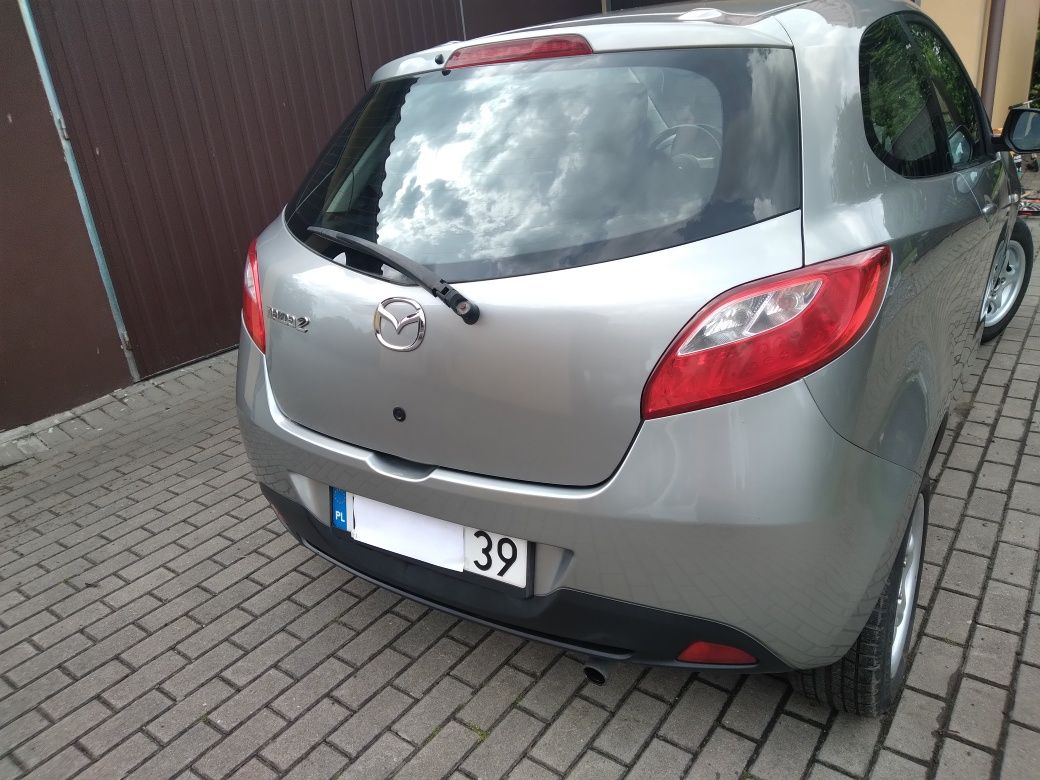 Mazda 2 1,3 benzyna,ładna bez korozji,klima,centralny zamek,alu 09r